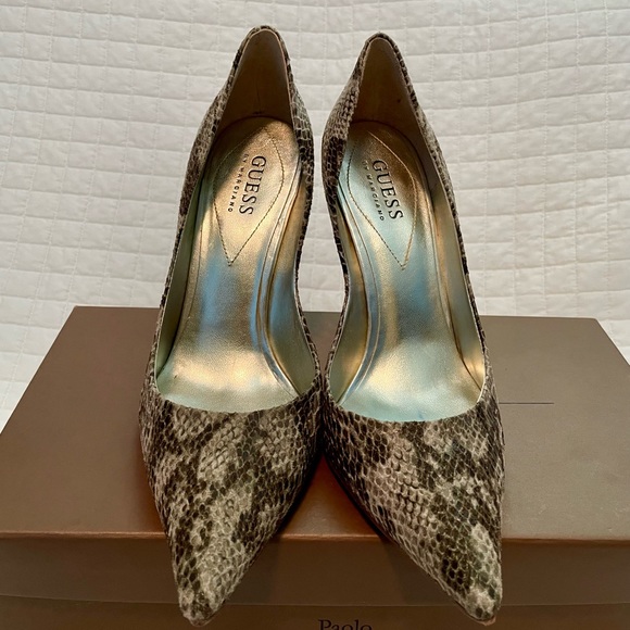 GUESS BY MARCIANO LEATHER HEELS - Picture 2 of 5